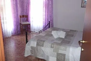 Santa Toscana