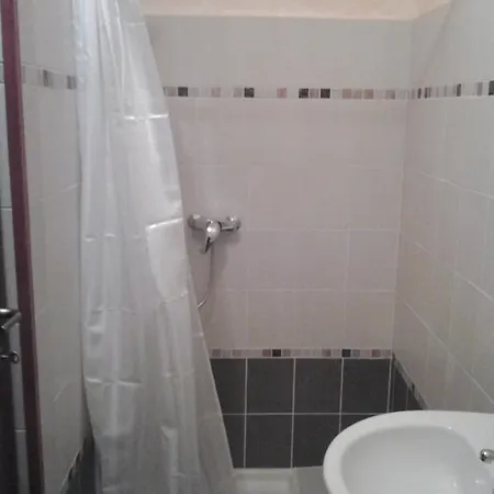 Guest house Santa Toscana 2*