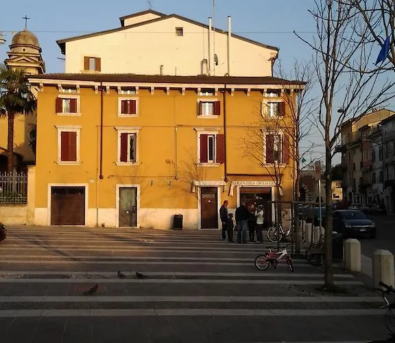 Santa Toscana Verona